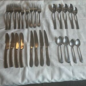 Hampton Hammered Silverware Set of 26 Round & Squared Ends See Pics
